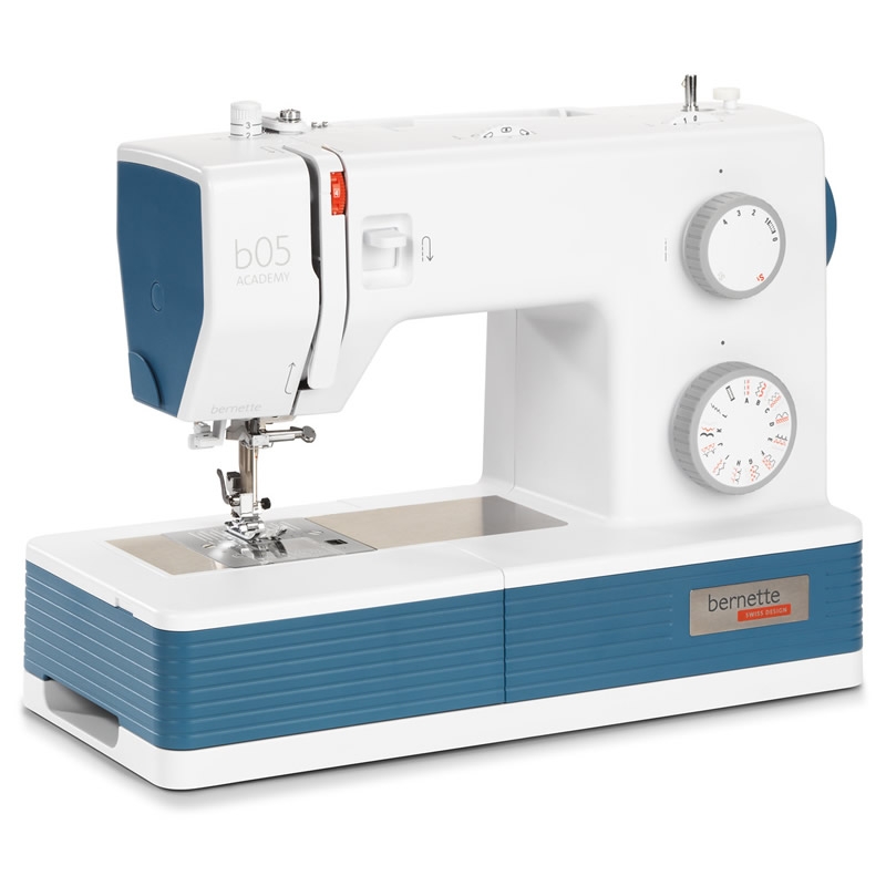 Bernette 80E Sewing Machine review by Alyanora