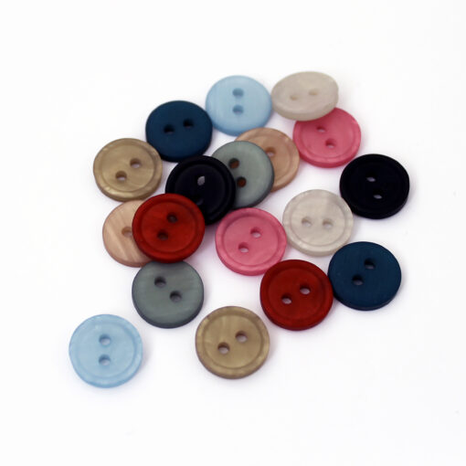 Button 2 hole Breeze 11.5mm