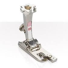 Bernina Roll & Shell Hemmer Foot #69 4mm - V Version