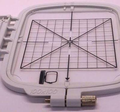 Bernette Chicago Medium Embroidery Hoop - 10 x 10cm